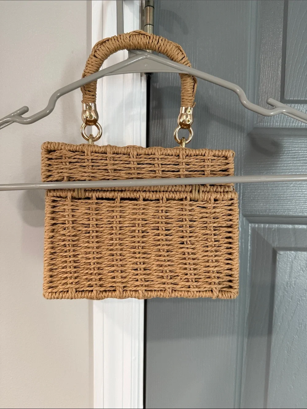 Woven Box Handbag with Gold Accent - Tan with matching earrings and purse charm